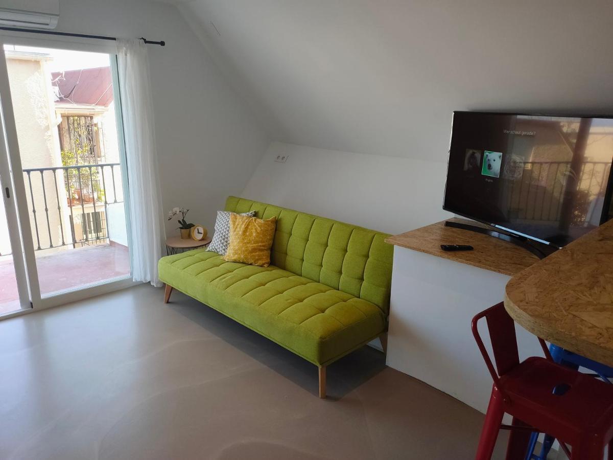 Hexagon By Namaste Elite Appartement