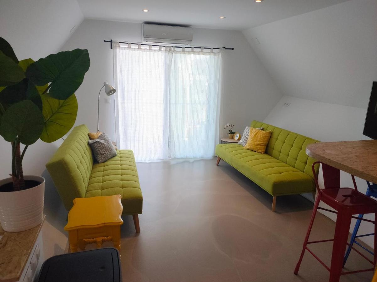 Hexagon By Namaste Elite Appartement *