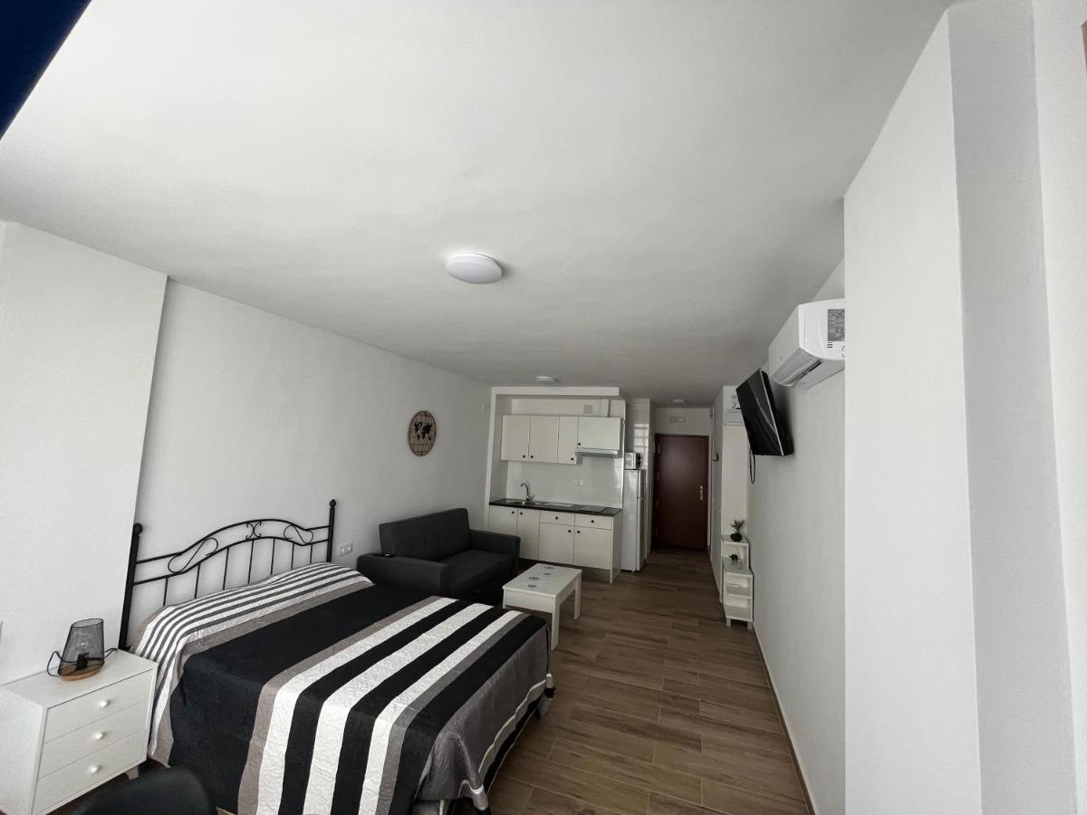Ver621 - Estudio Con Vistas Al Mar, Wifi, Piscina, Centro A 100 Metros, Playa A 600 Metros Apartment Torremolinos