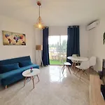 Tropical y , contemporáneo cerca de la playa!