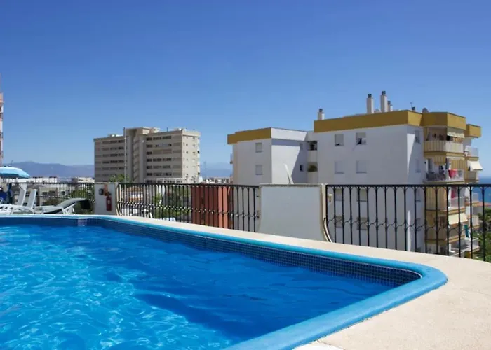 Centrally Located South Facing Apartment With Pool