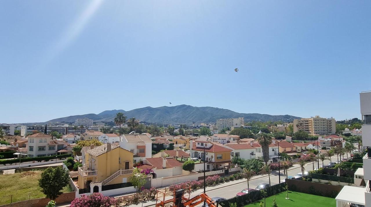 Appartement Excellent Location- Beach, Pool, Telework, 2 Bikes, Parking & Wifi Gratis At 
