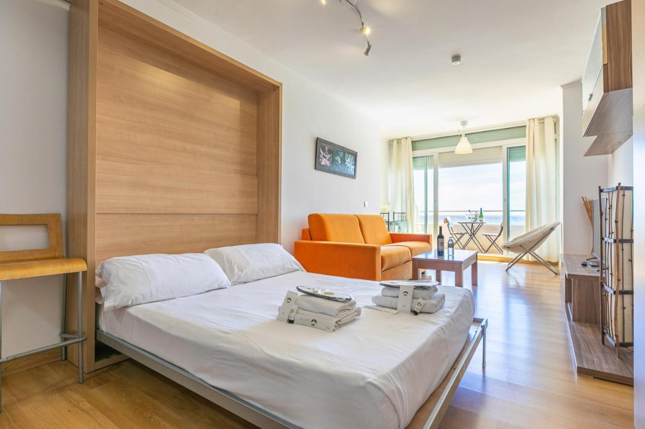 Apartamento El Velero Primera Linea Playa Apartment Torremolinos