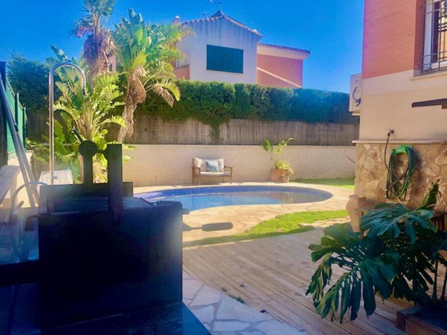 Сasa de vacaciones Townhouse, Private Pool Garden And Sea Views *