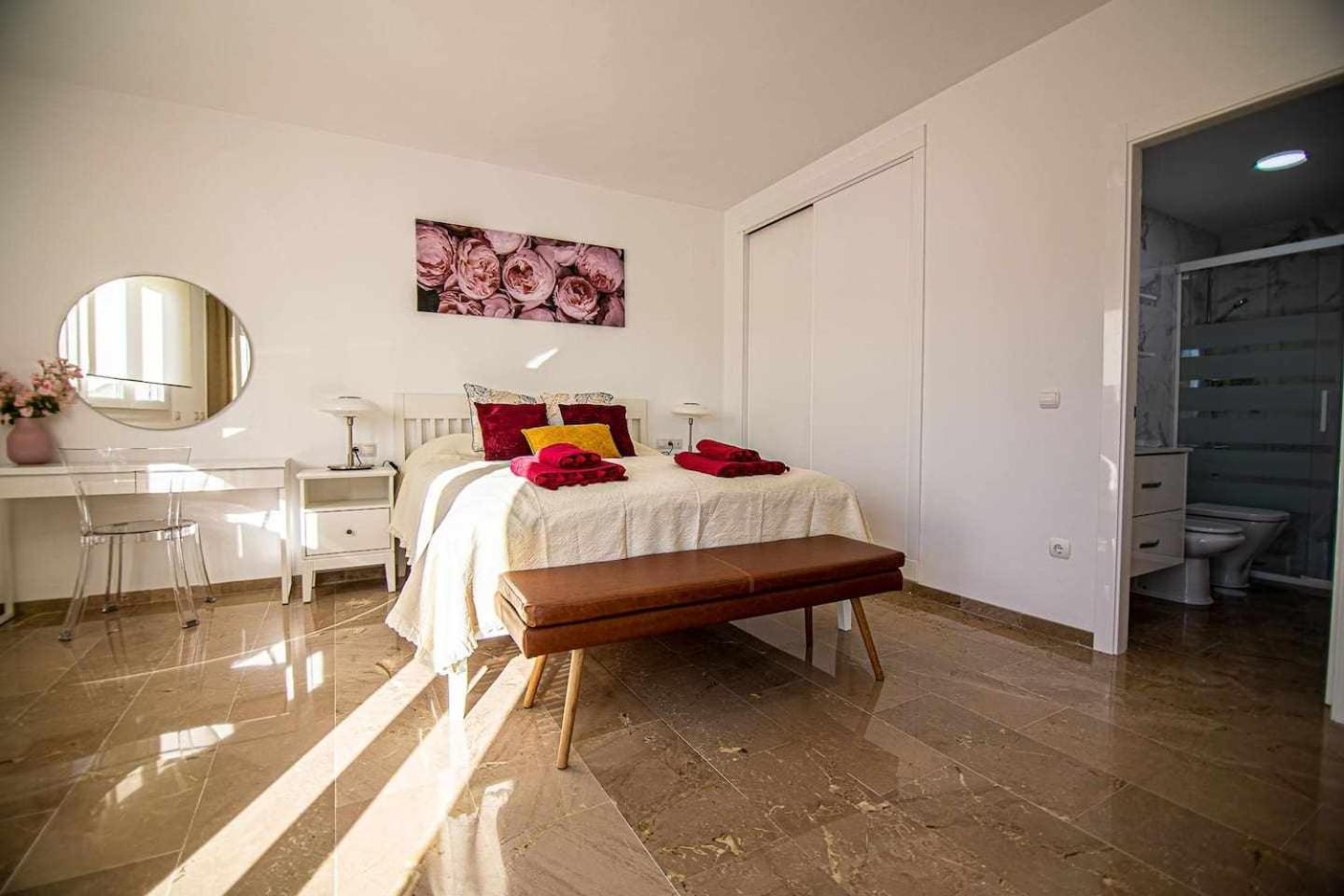 Apartamento New Atico Con Piscina, Playa, 3 Bedrooms, Parking