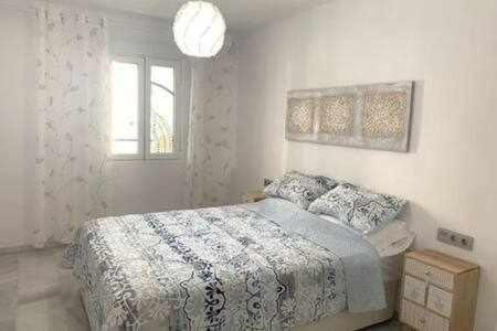 Torremolinos, Parking Gratis Y Terraza *