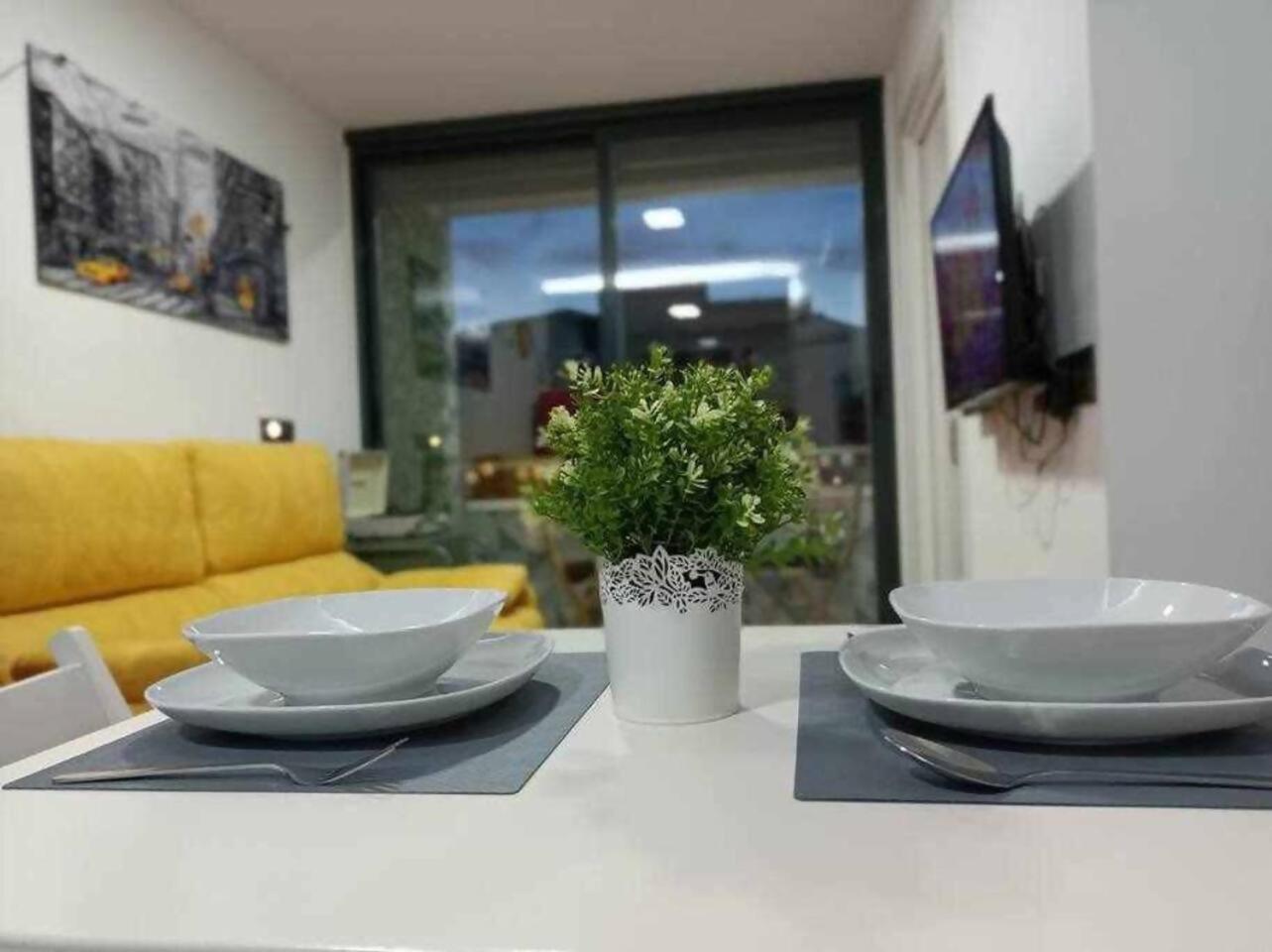 Centro Apto 1 Hab 2-4 Personas Piscina Wifi Terraza Ascensor 3 Planta Apartamento *