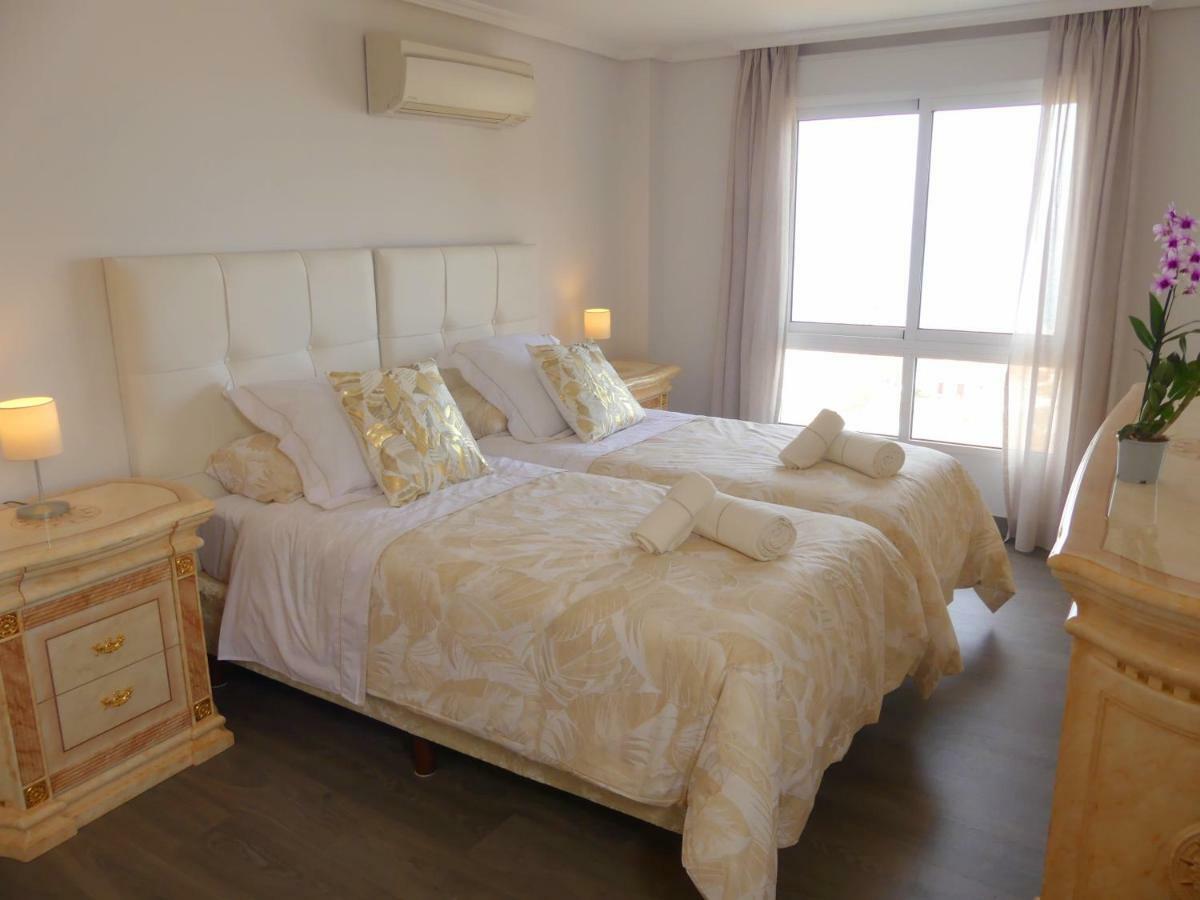 Appartement Duplex La Carihuela 1ª Linea De Playa Costa Del Sol Torremolinos
