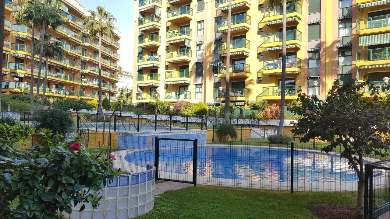 Impresionante Primera Linea De Playa, Bajondillo Apartamento