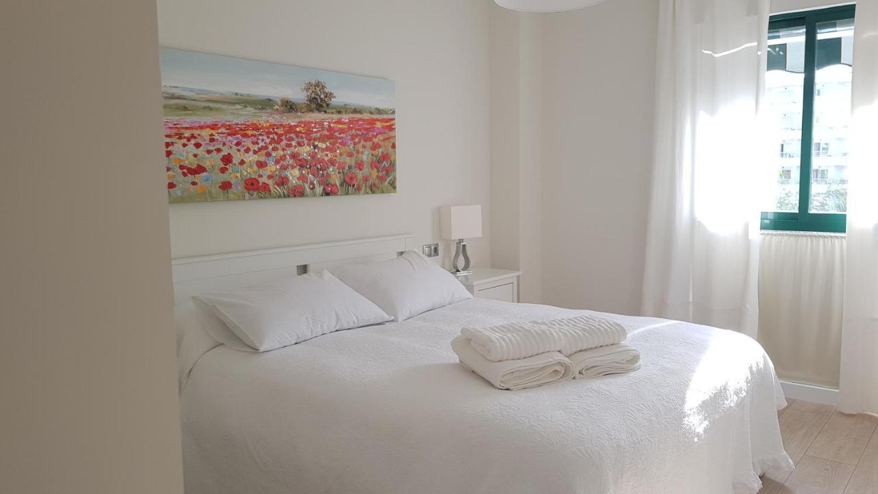 Impresionante Primera Linea De Playa, Bajondillo Apartamento