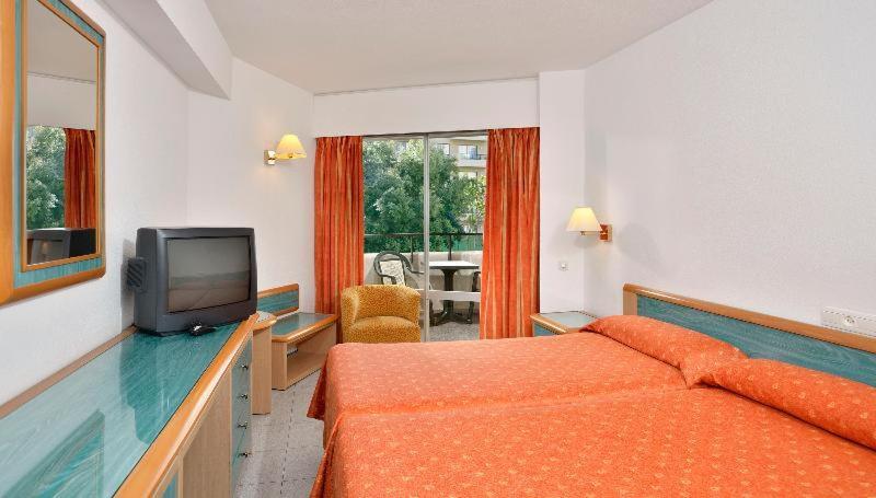 Aparthotel Sol Puerto Marina 3*