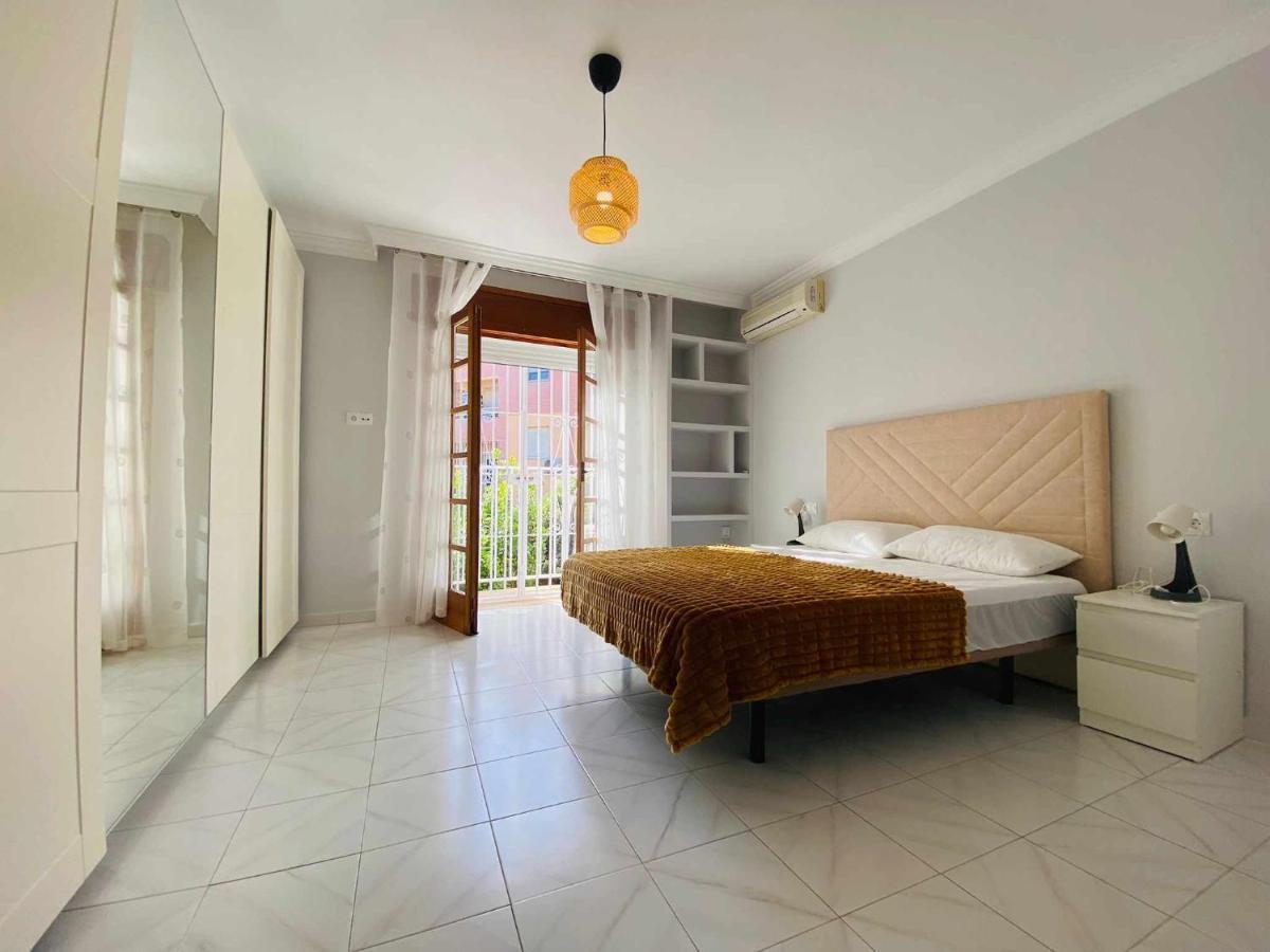 Bonita Casa Centrica Con Piscina & Parking Appartement Torremolinos