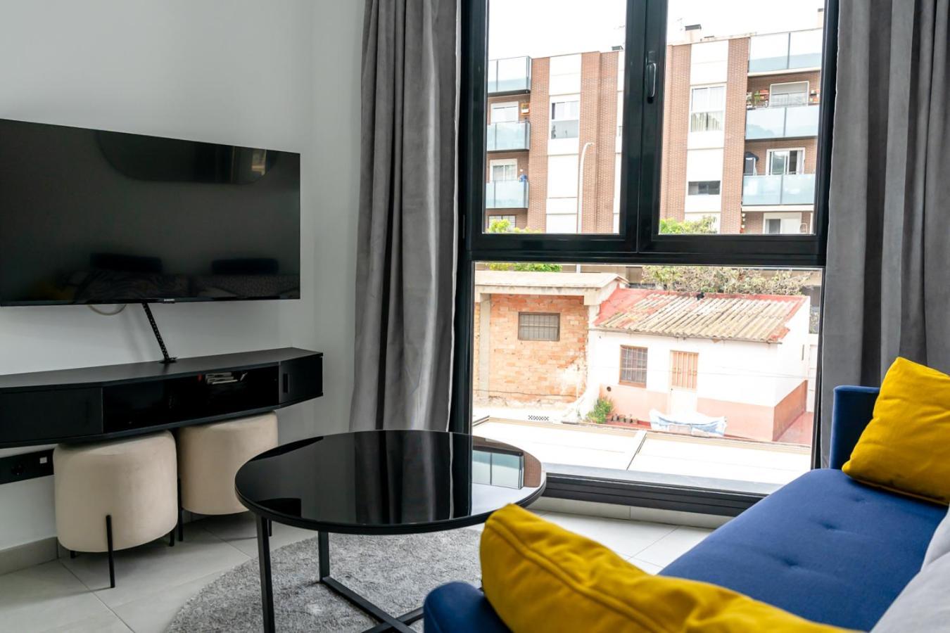 Apartment Modern Wave Escape With Private Parking And Rooftop Pool By Namaste Elite *