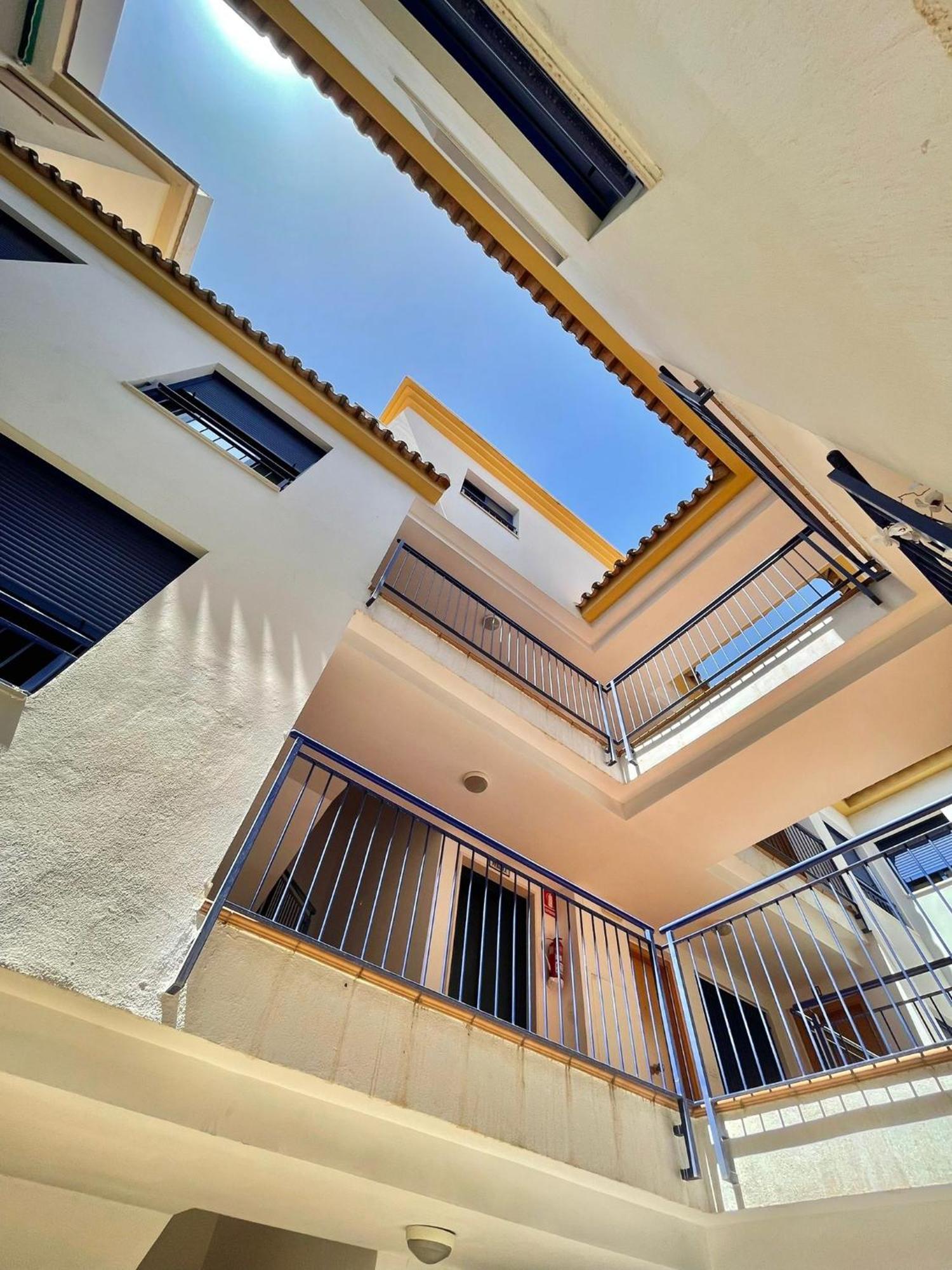 Piso Céntrico En Apartamento *