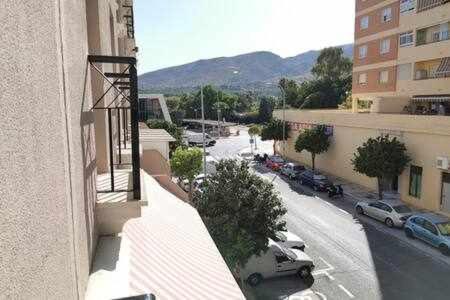 Torremolinos, Parking Gratis Y Terraza * Torremolinos