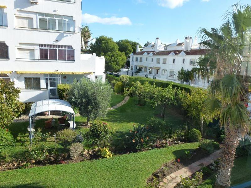 En Con Piscina Appartement
