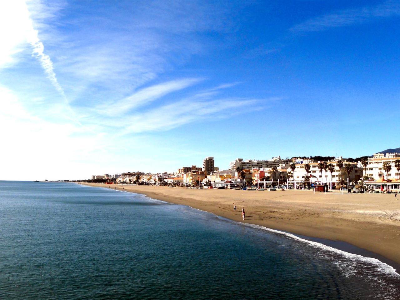 Malaga Los Alamos Beach Apartment