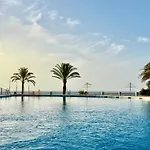 Arrecife De La Roca, Una Ventana Al Mar