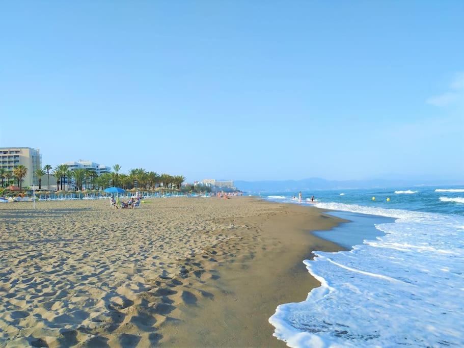 Apartment Mercedes 2 Bedroom, Sea Views Torremolinos