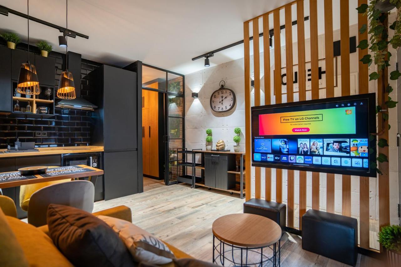 Carihuela Playa. Plaza Del Remo. Exclusivo Al Lado Del Mar. Apartamento *