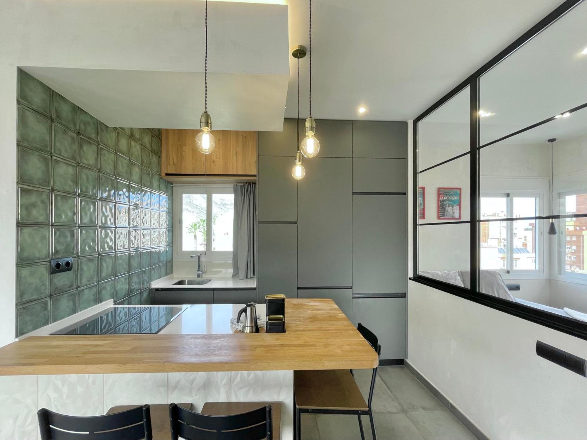 La French Touch - Torremolinos, Estudio Deluxe Apartamento