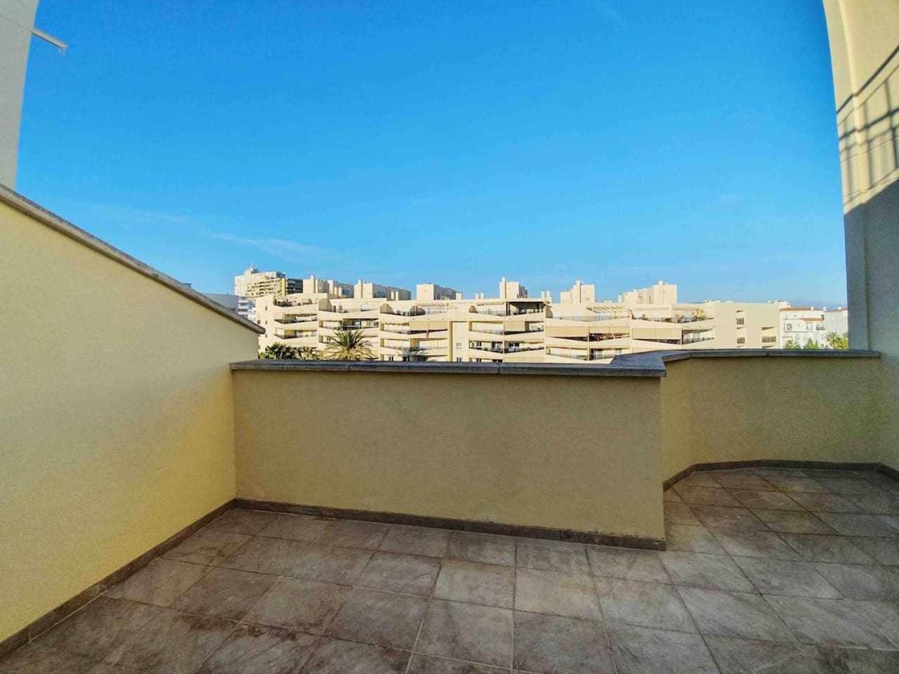 Apartment New Atico Con Piscina, Playa, 3 Bedrooms, Parking