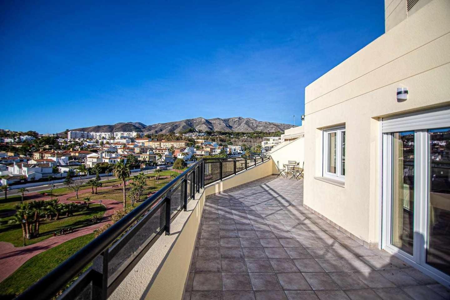 Apartment New Atico Con Piscina, Playa, 3 Bedrooms, Parking *
