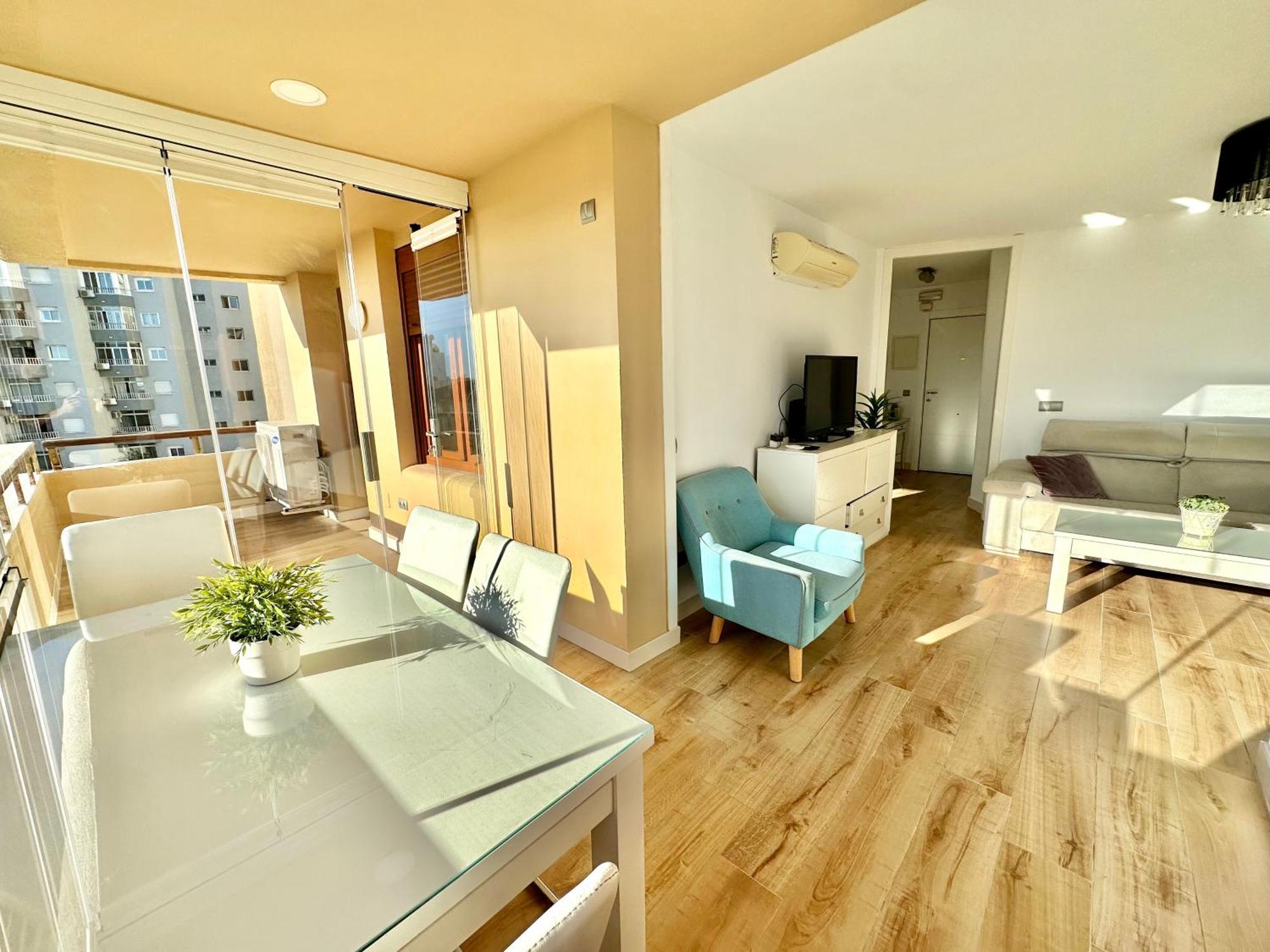Apartment Gorgeous At The Sea In La Carihuela! *