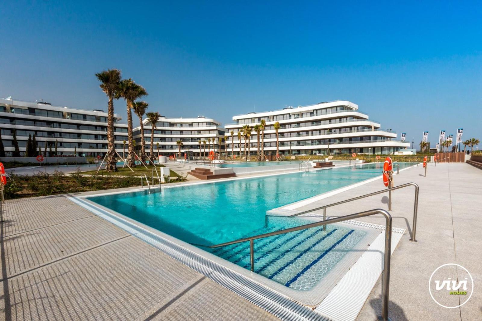 Vivi Homes - Rembrandt Pool, Sauna, Gym & Sea View Apartment Torremolinos