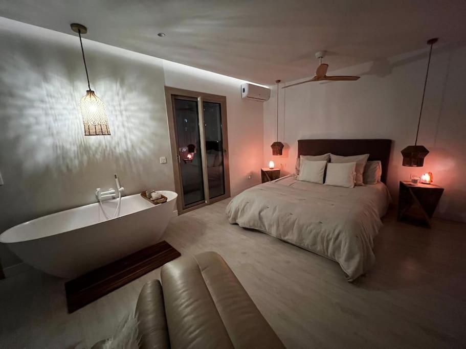 Villa De Lujo En Playamar *