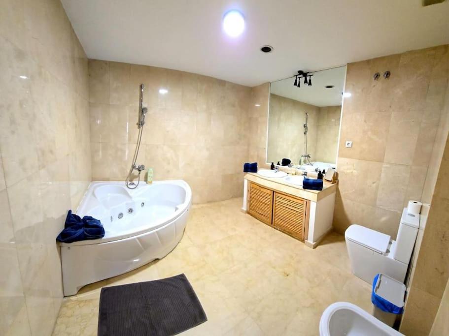 Lima Sol One Bedroom In The Center Of By Namaste Elite Appartement Torremolinos