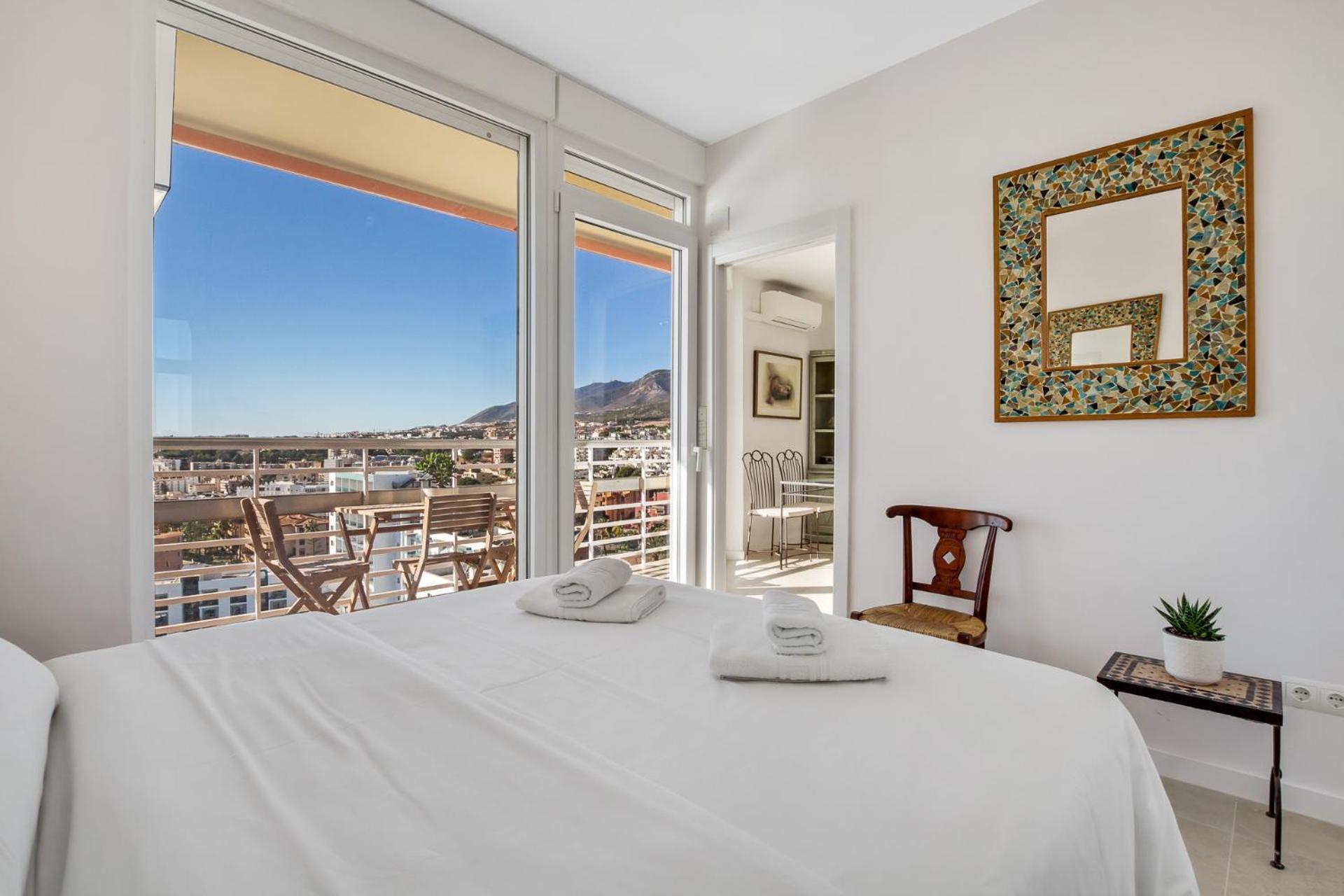 ¡sol Y Mar! Wifi Y Aparcamiento Apartamento Torremolinos