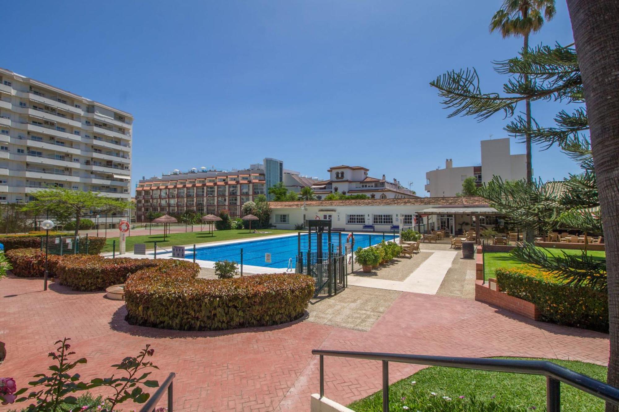 Carihuela Palace 418 By Ivi Real Estate Apartamento Torremolinos