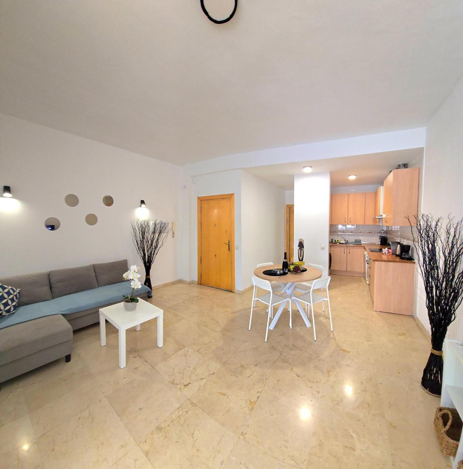 Lima Sol One Bedroom In The Center Of By Namaste Elite Appartement Torremolinos