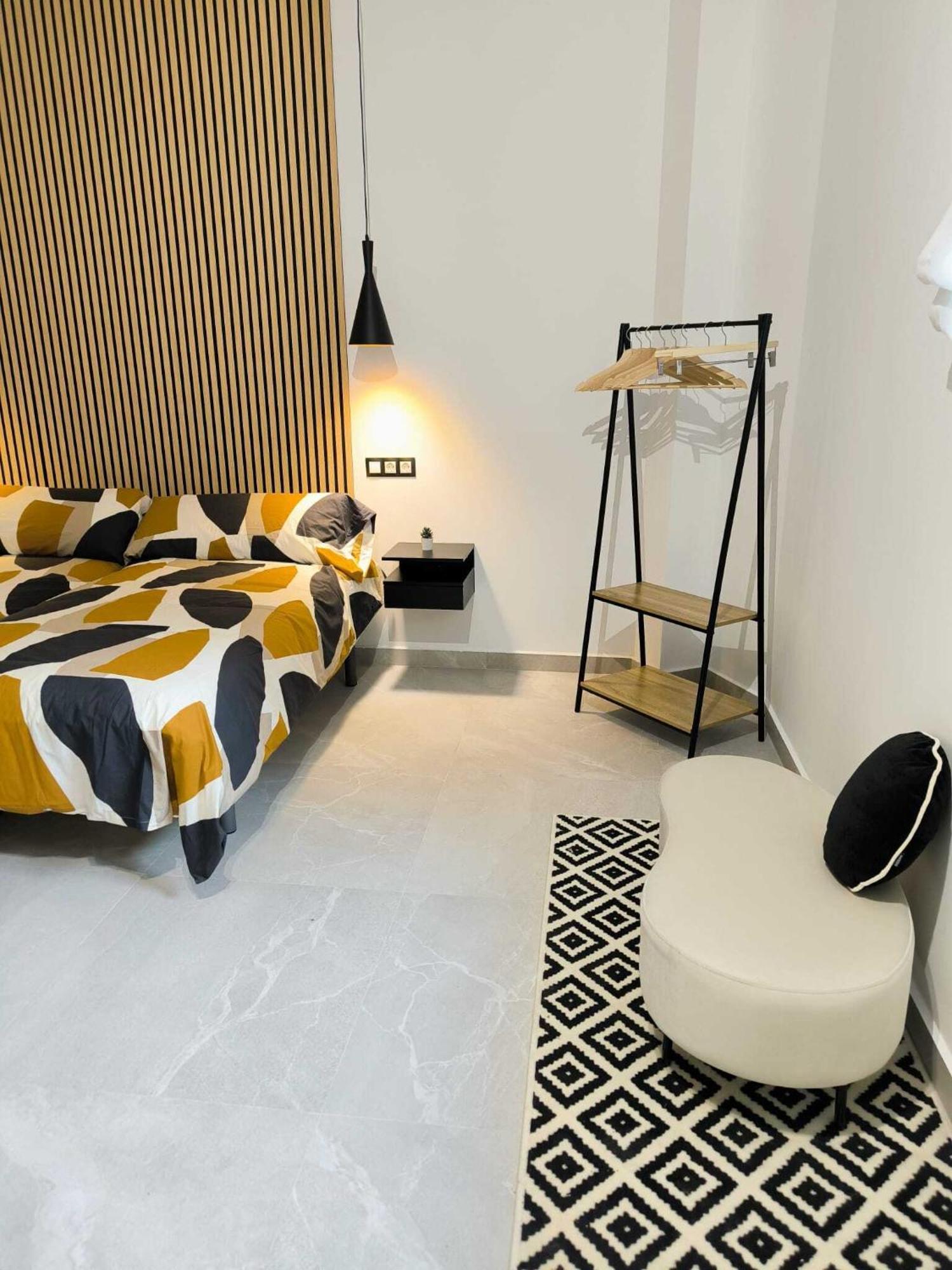 Gibralfaro Apolo Aparthotel *
